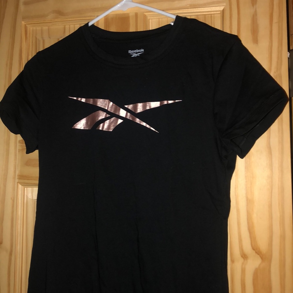 Graphic t shirt